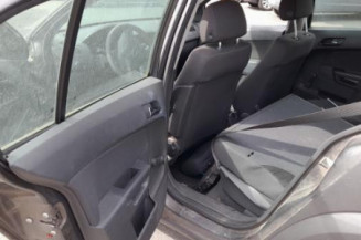 Pare choc arriere OPEL ASTRA H