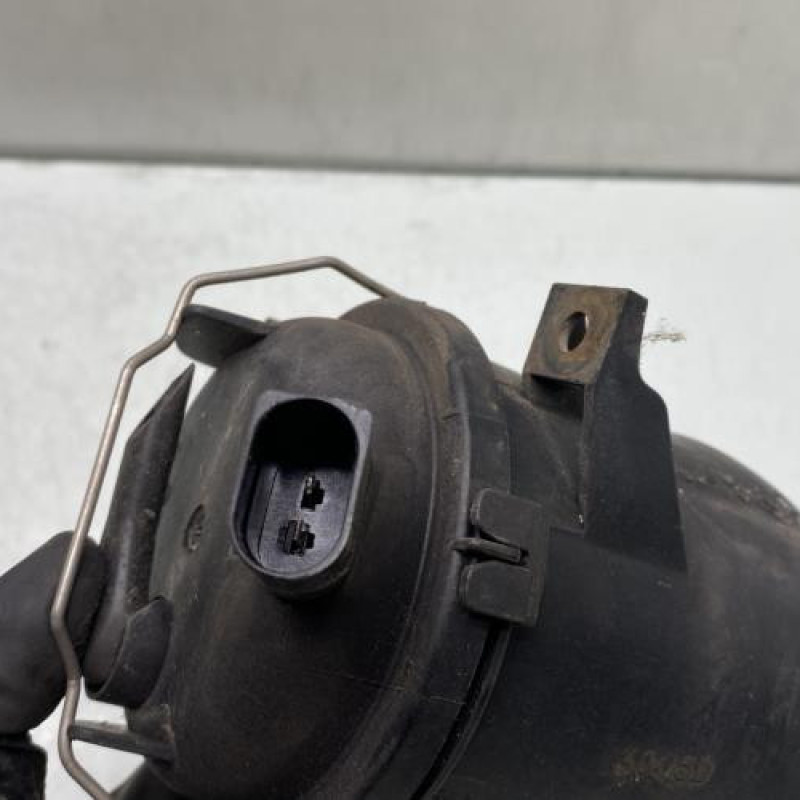 Anti brouillard droit (feux) VOLKSWAGEN FOX Photo n°4