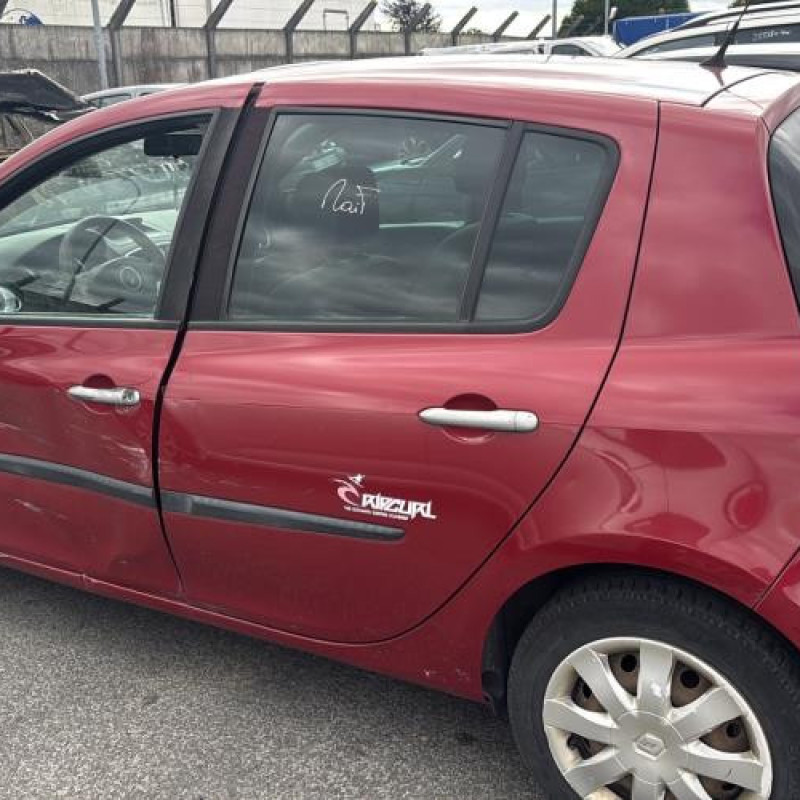 Feu arriere principal droit (feux) RENAULT CLIO 3 Photo n°20