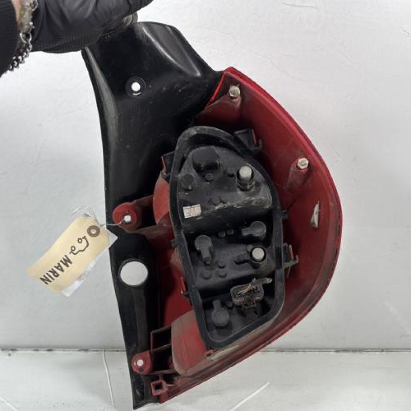 Feu arriere principal gauche (feux) RENAULT CLIO 3 Photo n°2