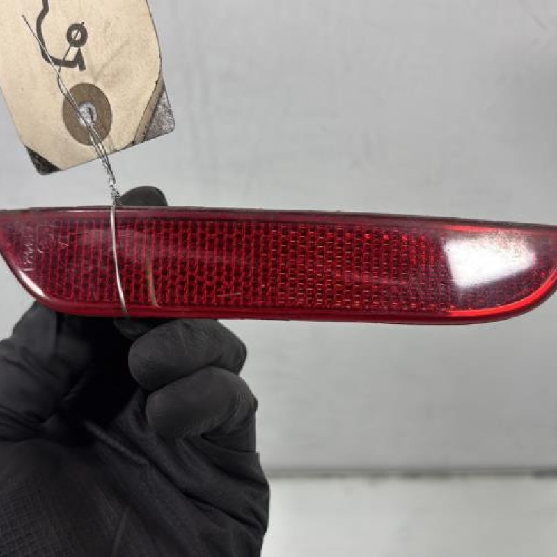 Catadioptre arriere droit RENAULT CLIO 4 Photo n°1