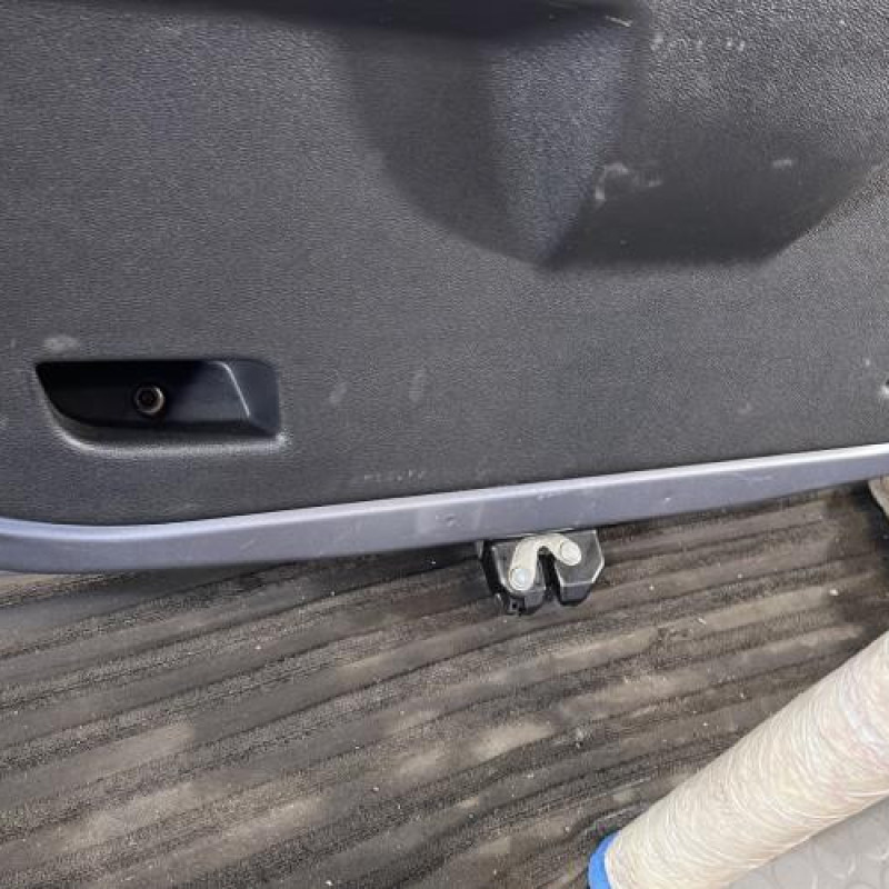 Malle/Hayon arriere OPEL CORSA D Photo n°10