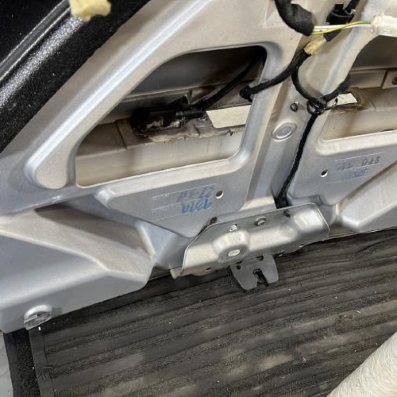 Malle/Hayon arriere PEUGEOT 807 Photo n°12