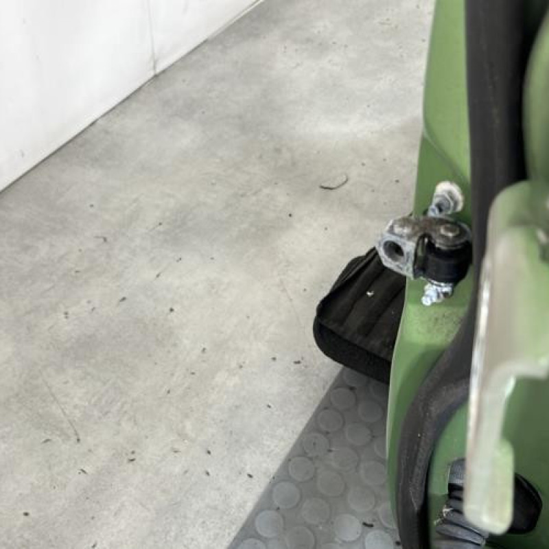 Porte avant gauche FORD FIESTA 5 Photo n°2