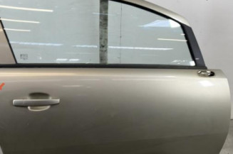 Porte avant droit OPEL CORSA D Photo n°1