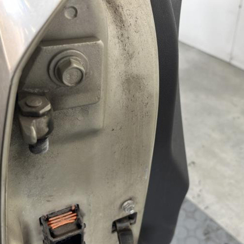 Porte avant droit OPEL CORSA D Photo n°5