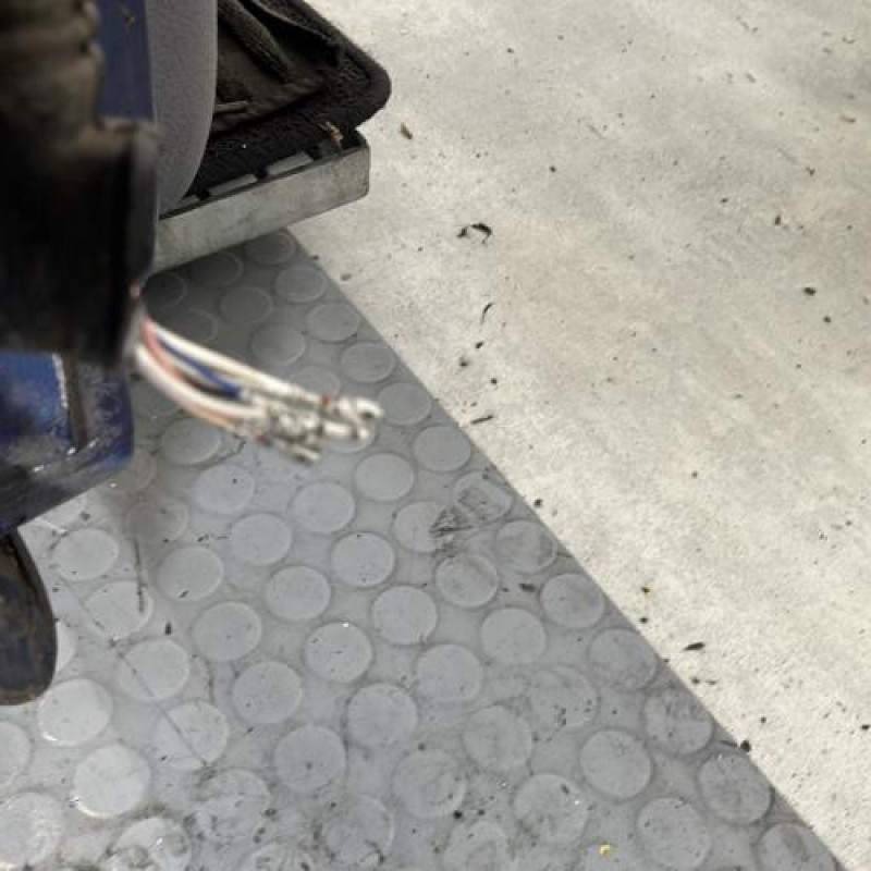 Porte avant droit RENAULT CLIO 2 Photo n°6