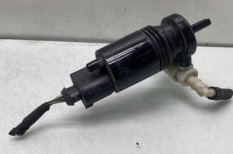 Pompe lave glace avant MERCEDES CLASSE R 251 Photo n°1