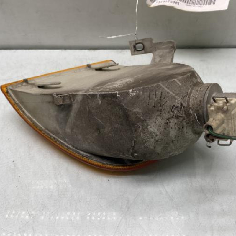 Optique avant secondaire droit (feux)(clignotant) VOLKSWAGEN POLO 3 Photo n°3