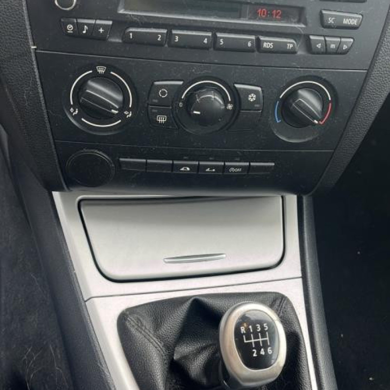 Ceinture arriere gauche BMW SERIE 1 E88 Photo n°12