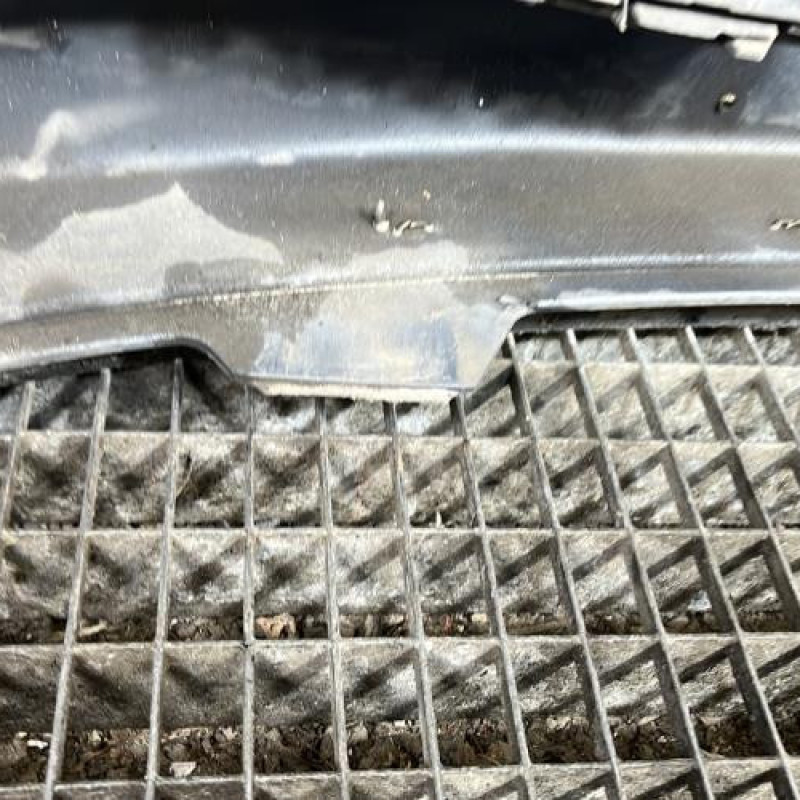 Pare choc avant PEUGEOT 206 Photo n°7