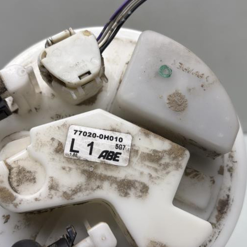 Pompe à carburant PEUGEOT 107 Photo n°2