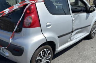 Pompe à carburant PEUGEOT 107