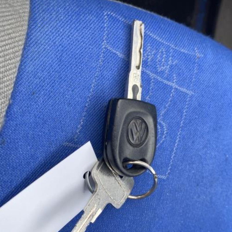 Attache ceinture avant droit VOLKSWAGEN LUPO Photo n°15