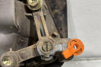 Poignee hayon TOYOTA RAV4 2