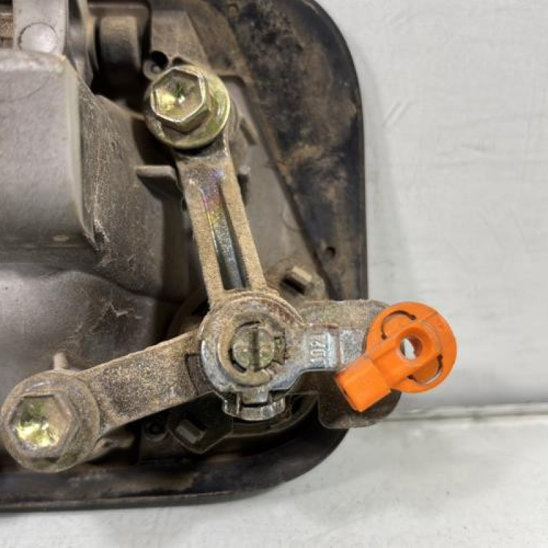 Poignee hayon TOYOTA RAV4 2 Photo n°3