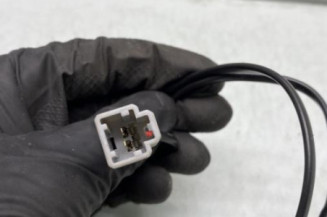 Attache ceinture avant droit FIAT 500 2