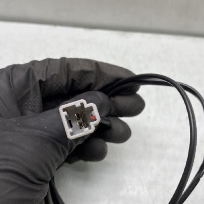 Attache ceinture avant droit FIAT 500 2 Photo n°3