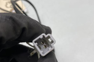 Attache ceinture avant gauche FIAT 500 2