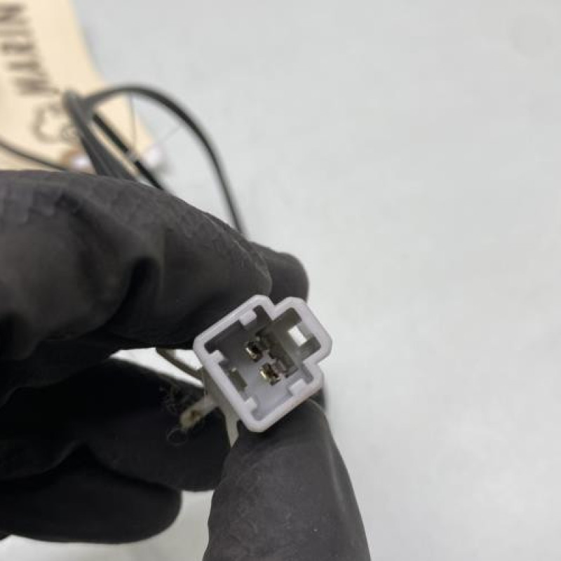 Attache ceinture avant gauche FIAT 500 2 Photo n°3