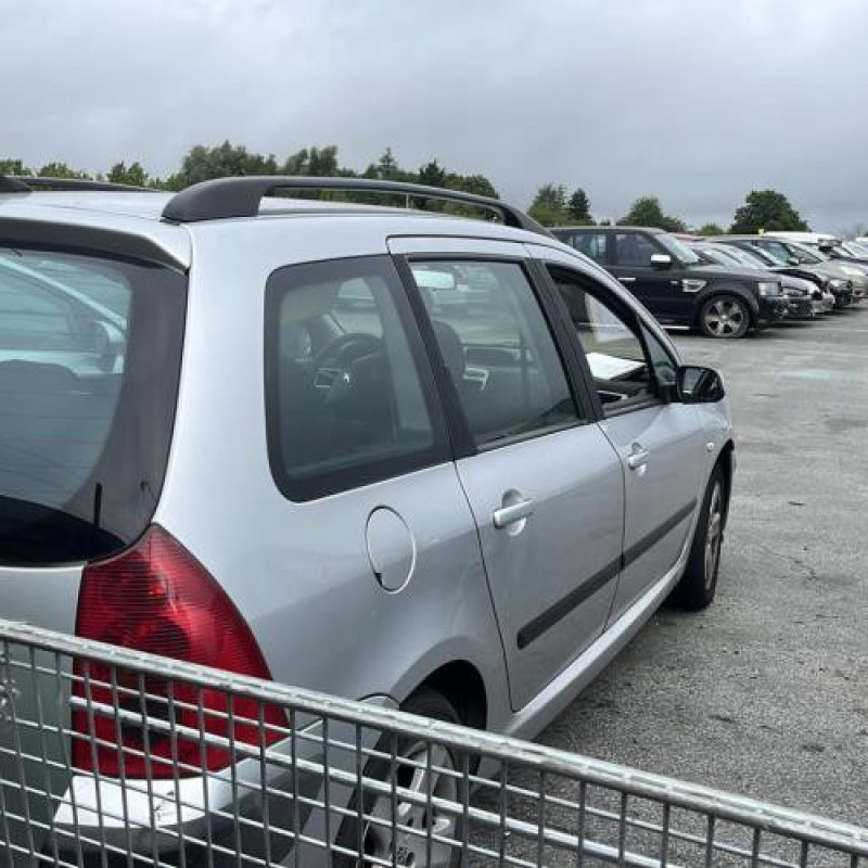 Pompe à carburant PEUGEOT 307 Photo n°4