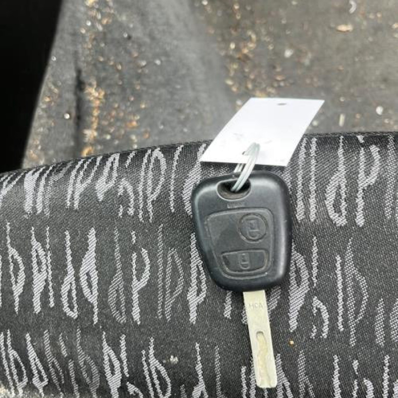 Pompe à carburant PEUGEOT 307 Photo n°15