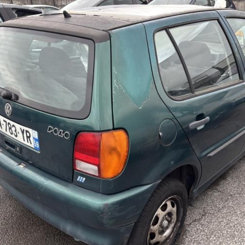 Pare choc arriere VOLKSWAGEN POLO 3 Photo n°9