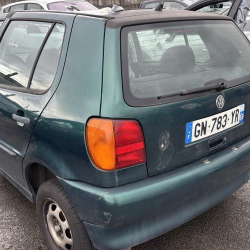 Pare choc arriere VOLKSWAGEN POLO 3 Photo n°10