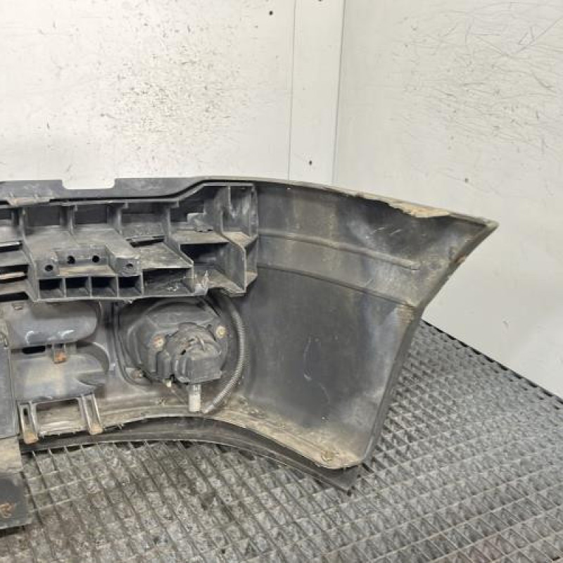 Pare choc avant RENAULT CLIO 2 Photo n°5