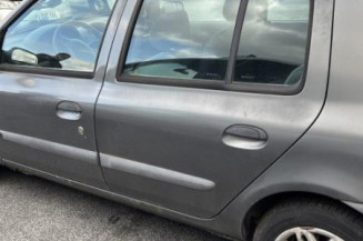 Pare choc avant RENAULT CLIO 2