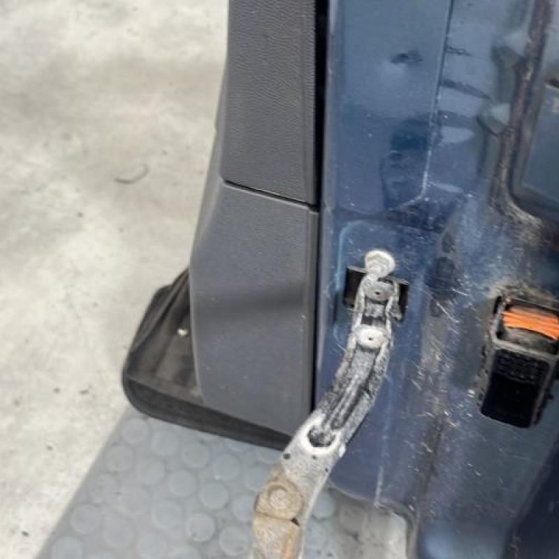 Porte avant gauche OPEL ASTRA H Photo n°4