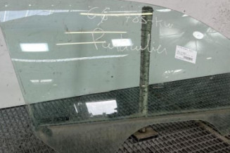Vitre avant droit FORD FIESTA 5