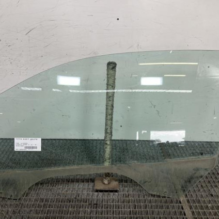 Vitre avant gauche FORD FIESTA 5 Photo n°1