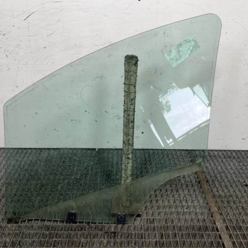 Vitre avant droit CITROEN C3 2 Photo n°4