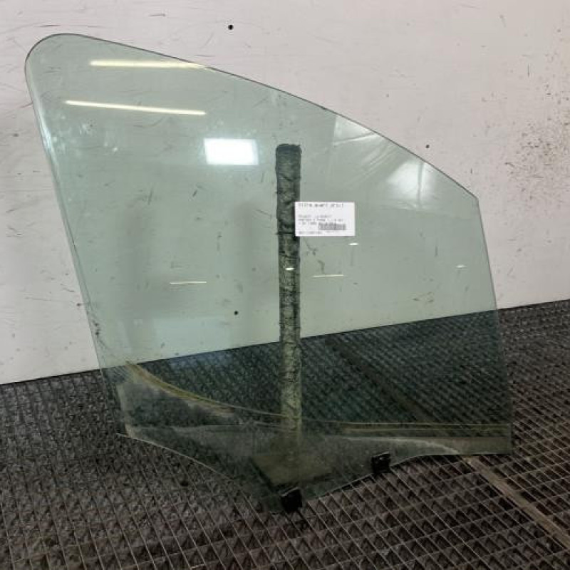 Vitre avant droit PEUGEOT PARTNER 2 Photo n°3