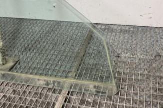 Vitre avant droit VOLKSWAGEN POLO 3