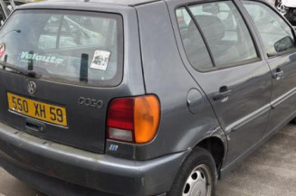 Vitre avant droit VOLKSWAGEN POLO 3