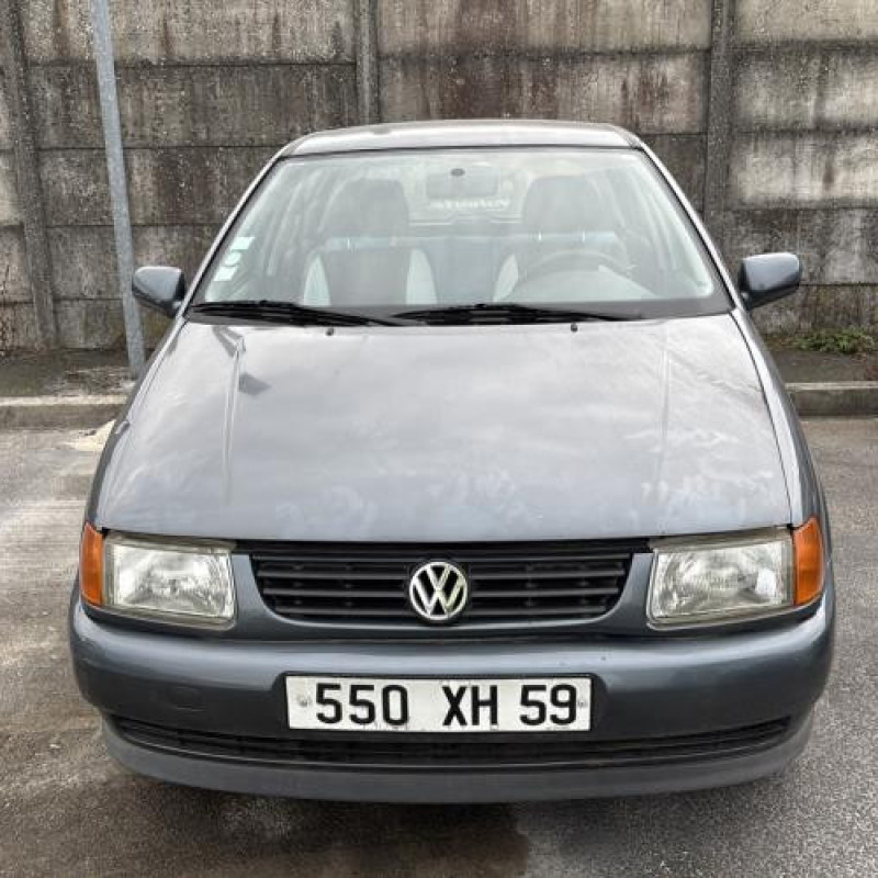 Vitre avant droit VOLKSWAGEN POLO 3 Photo n°12