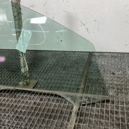 Vitre avant droit PEUGEOT 206