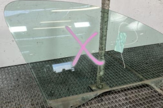 Vitre avant droit PEUGEOT 206