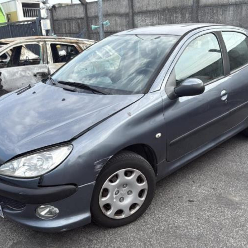 Vitre avant droit PEUGEOT 206 Photo n°7