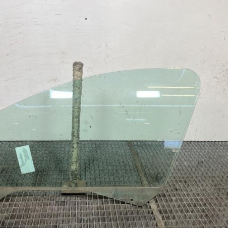 Vitre avant gauche PEUGEOT 206 Photo n°1