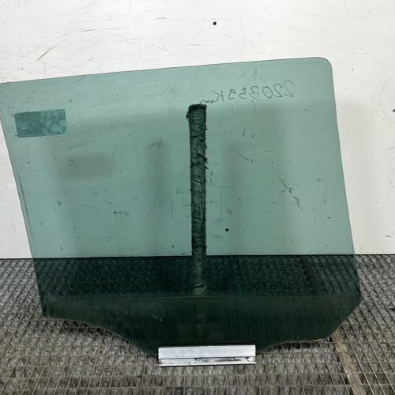 Vitre arriere gauche OPEL ZAFIRA B Photo n°4