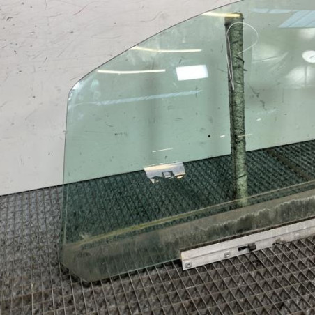 Vitre avant gauche OPEL ZAFIRA B