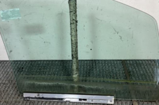 Vitre avant gauche OPEL ZAFIRA B