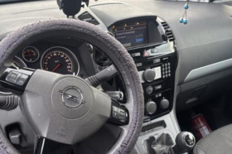 Vitre avant gauche OPEL ZAFIRA B