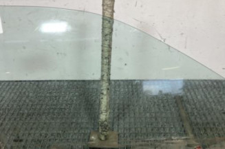 Vitre avant droit BMW SERIE 3 E46 Photo n°1