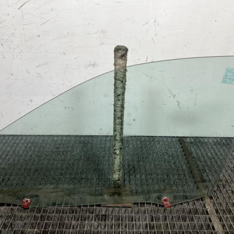 Vitre avant droit BMW SERIE 3 E46 Photo n°4