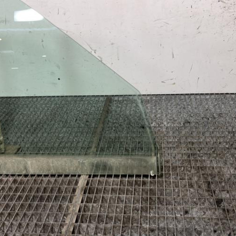 Vitre avant droit CITROEN SAXO Photo n°2