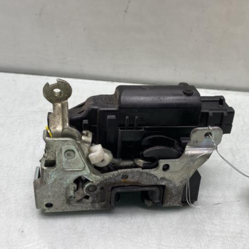 Serrure avant gauche RENAULT MASTER 2 Photo n°3